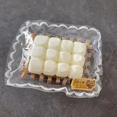 kikisquishy スクイーズ 毛豆腐 Sサイズ 純泥 — image 1