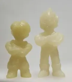 ドラ消し　特殊カラー　美品 稀少(腕組みするベジータとトランクス) — image 1