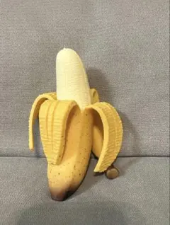 【早い者勝ち！新品未使用】破格！スクイーズ　バナナ　香り付き　粉付きこんにゃく — image 1