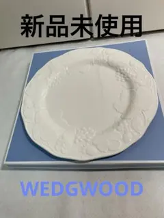 WEDGWOOD インタグリオ ディナープレート 28cm 白 箱付 新品 — image 1