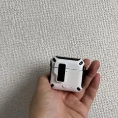 AirPods用 耐衝撃 ハードケース ホワイト ブラック — image 1