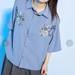 Ellno Loset とろみフラワー刺繍シャツ 半袖 — image 1