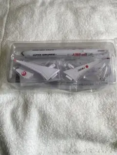【新品未使用未開封】JAL A350-1000 飛行機 模型 — image 1