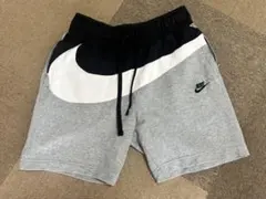Nike カラー ブロック ショートパンツ Lサイズ — image 1