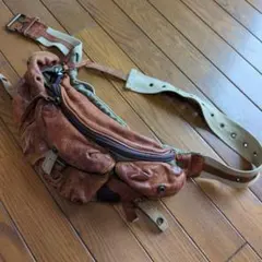 TOUGH レザー ボディバッグ ブラウン — image 1
