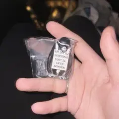 BRANDALISED フィギュアコレクション カプセルトイ　バンクシー — image 1