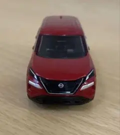 入手困難 トミカ 日産 エクストレイル 型式T33赤色 — image 1