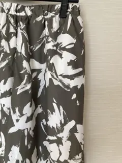 ボタニカルプリント ワイドパンツ／コムサイズム（COMME CA ISM） — image 1