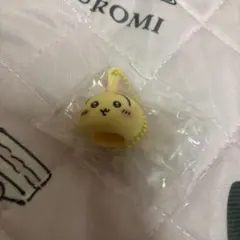 ちいかわ　リップキャップマスコット　うさぎ — image 1