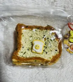トースト 目玉焼き パン スクイーズ — image 1