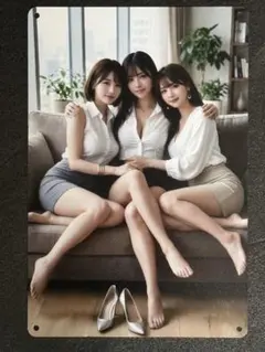 ブリキ看板 ⁠OL 風 美女 ハイヒール 3ショット 美脚 息子の嫁 — image 1