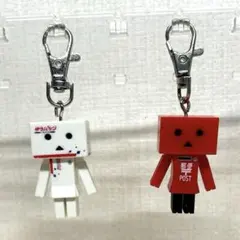 ゆうパック ダンボー 可動パーツキーホルダー　赤白 — image 1