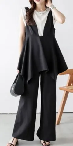 試着のみ　ラジエム　ドレープペプラムサロペット ブラック　Mサイズ — image 1