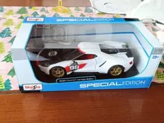 ミニカーMaisto 1/18スケール2021 Ford GT Heritage — image 1
