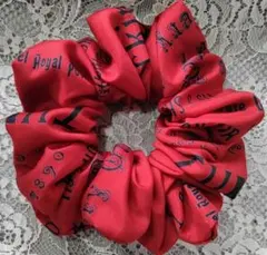 シュシュ⭐ハンドメイド　鮮やかなレッド — image 1