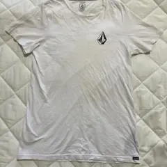ボードカルチャーブランド VOLCOM（ボルコム）ホワイトＴシャツロゴ Sサイズ — image 1
