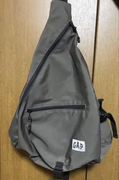 GAP ワンショルダーバッグ　カーキ　オリーブグリーン — image 1