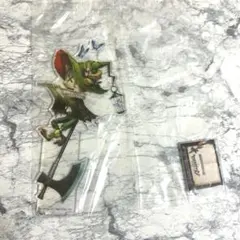IdentityV 第五人格 ビッグアクリルスタンド 泣き虫／ロビー【未開封品】 — image 1