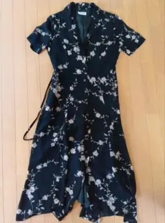 花柄 黒 ロングワンピース — image 1