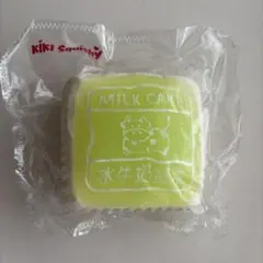 kikisquishy スクイーズ 黄緑 牛ケーキ XL 純泥風 キキスクイーズ — image 1