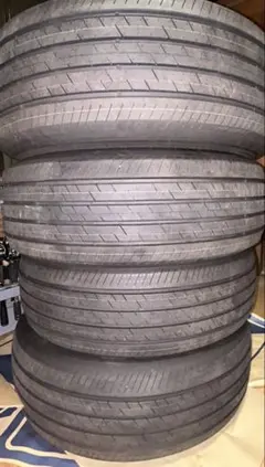 235 60 18 グッドイヤー　Goodyear EfficientGrip — image 1