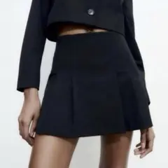 完売品！！【新品未使用】ZARA ザラ ボックスプリーツ入りスカンツ — image 1