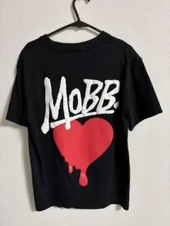 MOBB. Tシャツ ブラック ハートロゴ — image 1