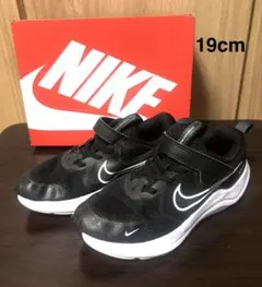 【超美品⭐︎人気】NIKE コスミックランナー　19cm ブラック　ランニング — image 1