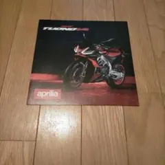 Aprilia TUONO V4 カタログ — image 1
