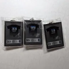 千葉ロッテマリーンズ 毛利 八木 ソト 額縁 ユニフォーム型 キーホルダー 3種 — image 1