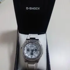 CASIO G-SHOCK ホワイト デジタル アナログ 腕時計 — image 1