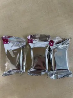 ちいかわ チョコボックス　ちいかわ　ハチワレ　あのこ — image 1