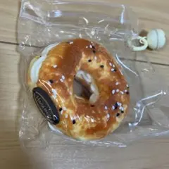 ベーグル型 スクイーズ キーホルダー — image 1