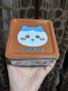 チロルチョコ ちいかわ コラボ缶 ハチワレ — image 1