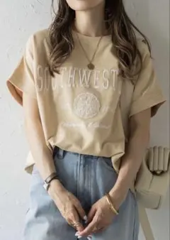 【新品】BONJOUR SAGAN カレッジ刺繍ピグメントスウェットTシャツ — image 1