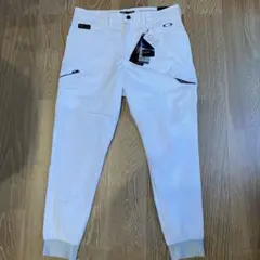 コテツ様専用　OAKLEY オークリー スカル　ゴルフパンツ ホワイト　新品 — image 1
