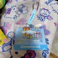 Cinnamoroll アクリルキーホルダー ギフトデザイン — image 1