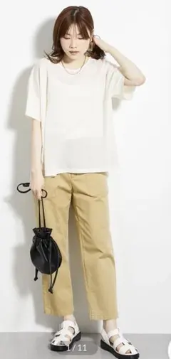 【新品未使用】Lugnoncure後ろタックプルオーバー （オフ） — image 1