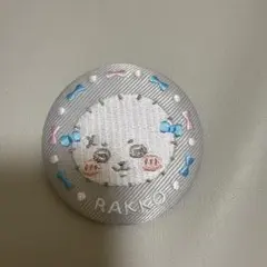 ちいかわ 刺繍缶バッジ　ラッコ — image 1