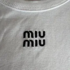Miu Miu ロゴ刺繍 タンクトップ ホワイト — image 1