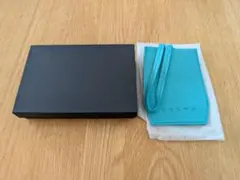 VOLVO レザー キーホルダー ターコイズブルー 箱付き — image 1