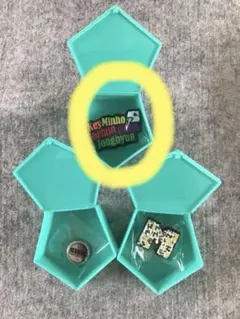 SHINee2017ツアーグッズ新品未使用 ワッペンのみ — image 1