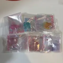 サンリオキャラクターズ グミチュアチャームGUMMY＆ミニポーチ — image 1