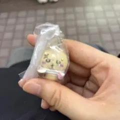 ちいかわ　ラッコ　ガチャガチャ キーホルダー — image 1