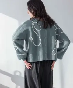 LOWRYS FARM 【前後着用可能】エンブロイダリー２ＷＡＹカーディガン — image 1