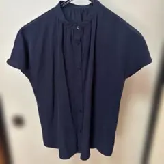 ネイビー 半袖シャツ ボタン付き — image 1