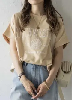 【新品】BONJOUR SAGAN カレッジ刺繍ピグメントスウェットTシャツ — image 1
