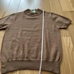 La TOTALITE 半袖 モックネック ニット ブラウン — image 1