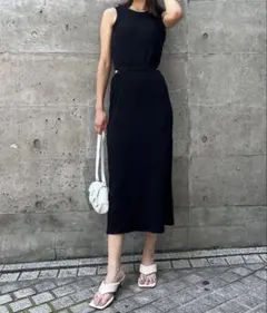 ROGER&RAW ブラック バックオープンリブタンクワンピース カップ付き — image 1