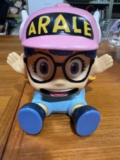Dr.スランプ アラレちゃん 貯金箱 フィギュア ソフビ 当時物 レトロ — image 1